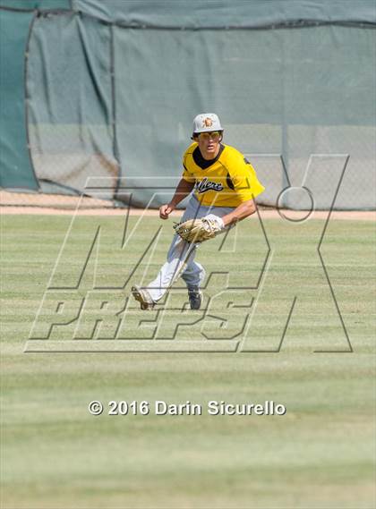Thumbnail 1 in Gilbert vs. Bartlesville (Bob Everett Baseball Classic) photogallery.