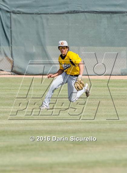 Thumbnail 3 in Gilbert vs. Bartlesville (Bob Everett Baseball Classic) photogallery.
