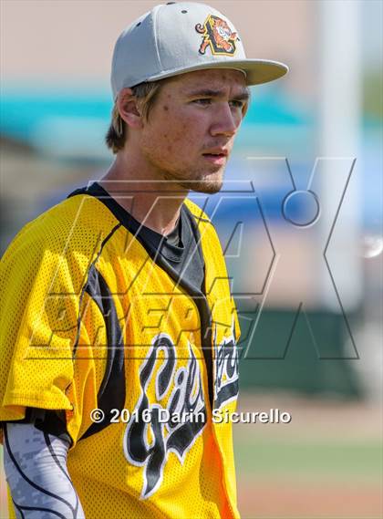 Thumbnail 2 in Gilbert vs. Bartlesville (Bob Everett Baseball Classic) photogallery.