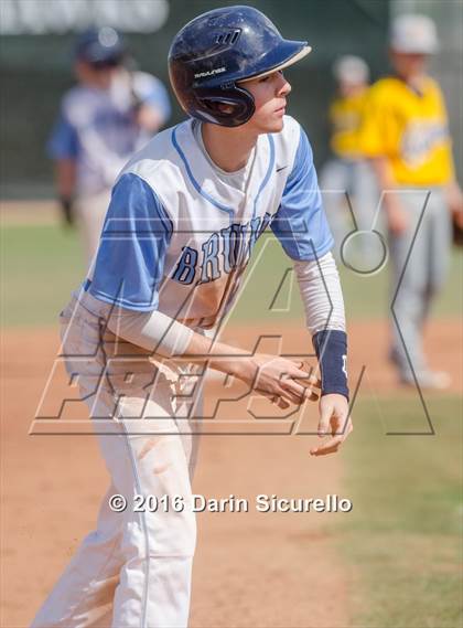 Thumbnail 3 in Gilbert vs. Bartlesville (Bob Everett Baseball Classic) photogallery.