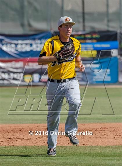 Thumbnail 1 in Gilbert vs. Bartlesville (Bob Everett Baseball Classic) photogallery.