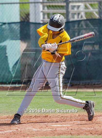 Thumbnail 2 in Gilbert vs. Bartlesville (Bob Everett Baseball Classic) photogallery.
