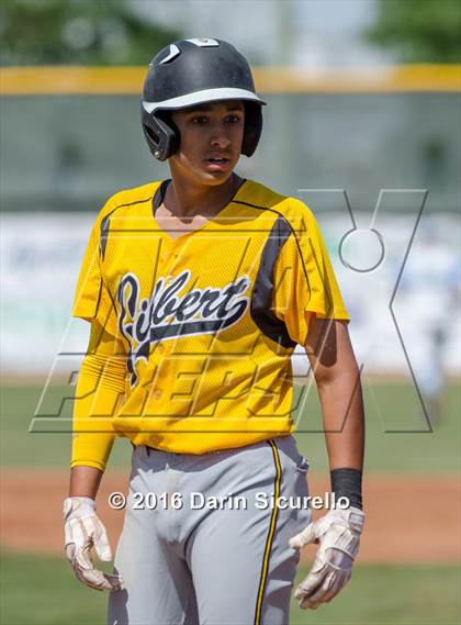 Thumbnail 2 in Gilbert vs. Bartlesville (Bob Everett Baseball Classic) photogallery.