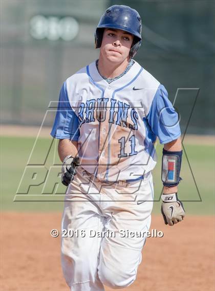 Thumbnail 3 in Gilbert vs. Bartlesville (Bob Everett Baseball Classic) photogallery.