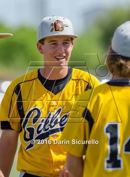 Thumbnail 1 in Gilbert vs. Bartlesville (Bob Everett Baseball Classic) photogallery.