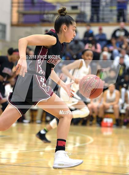 Thumbnail 1 in Bethel vs. Lincoln (WIAA 3A Regionals) photogallery.