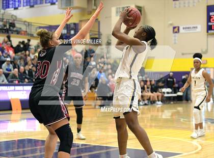 Thumbnail 1 in Bethel vs. Lincoln (WIAA 3A Regionals) photogallery.