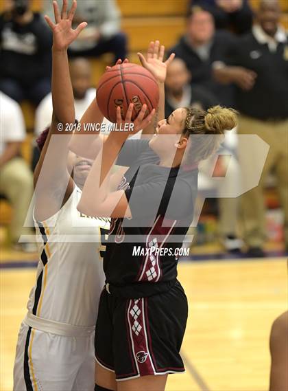Thumbnail 1 in Bethel vs. Lincoln (WIAA 3A Regionals) photogallery.