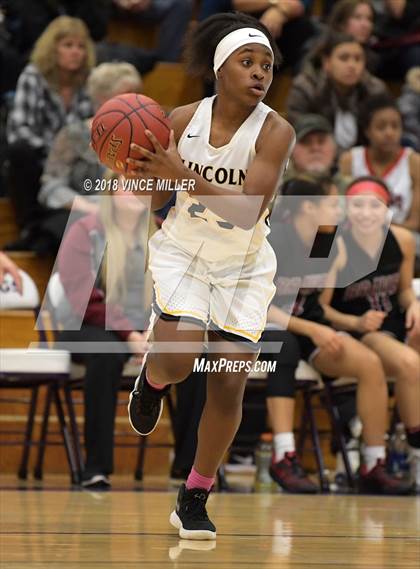 Thumbnail 3 in Bethel vs. Lincoln (WIAA 3A Regionals) photogallery.