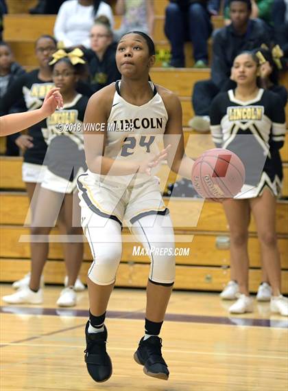 Thumbnail 3 in Bethel vs. Lincoln (WIAA 3A Regionals) photogallery.
