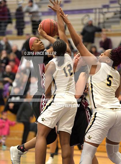 Thumbnail 3 in Bethel vs. Lincoln (WIAA 3A Regionals) photogallery.