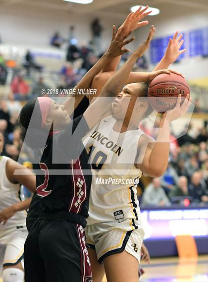 Thumbnail 3 in Bethel vs. Lincoln (WIAA 3A Regionals) photogallery.