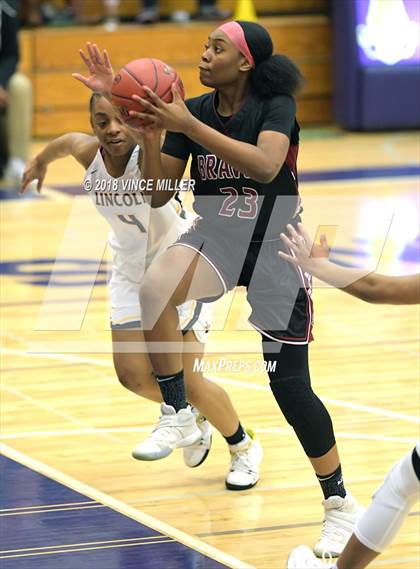 Thumbnail 2 in Bethel vs. Lincoln (WIAA 3A Regionals) photogallery.