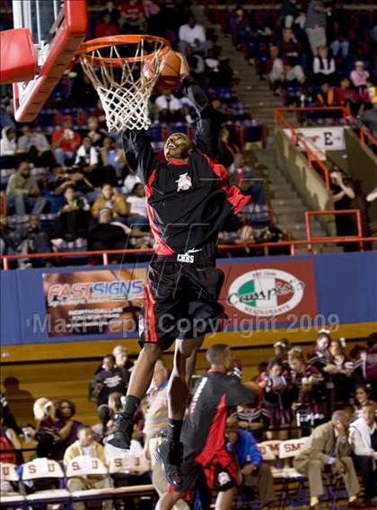 Thumbnail 3 in Cedar Hill vs Duncanville (Dallas Basketball Classic) photogallery.