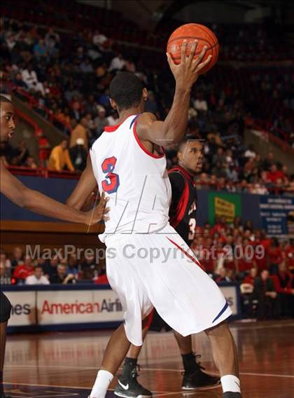 Thumbnail 3 in Cedar Hill vs Duncanville (Dallas Basketball Classic) photogallery.
