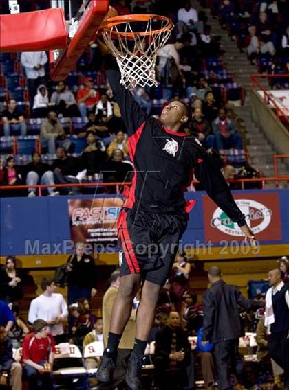 Thumbnail 1 in Cedar Hill vs Duncanville (Dallas Basketball Classic) photogallery.