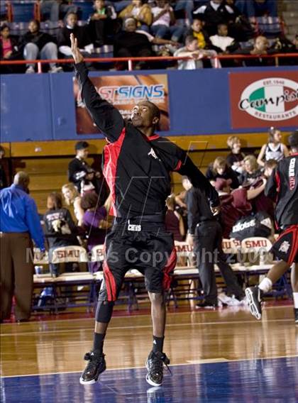 Thumbnail 3 in Cedar Hill vs Duncanville (Dallas Basketball Classic) photogallery.