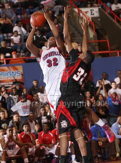 Thumbnail 2 in Cedar Hill vs Duncanville (Dallas Basketball Classic) photogallery.