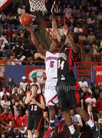 Thumbnail 3 in Cedar Hill vs Duncanville (Dallas Basketball Classic) photogallery.