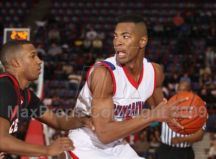 Thumbnail 1 in Cedar Hill vs Duncanville (Dallas Basketball Classic) photogallery.