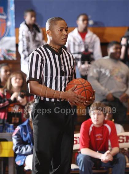 Thumbnail 1 in Cedar Hill vs Duncanville (Dallas Basketball Classic) photogallery.