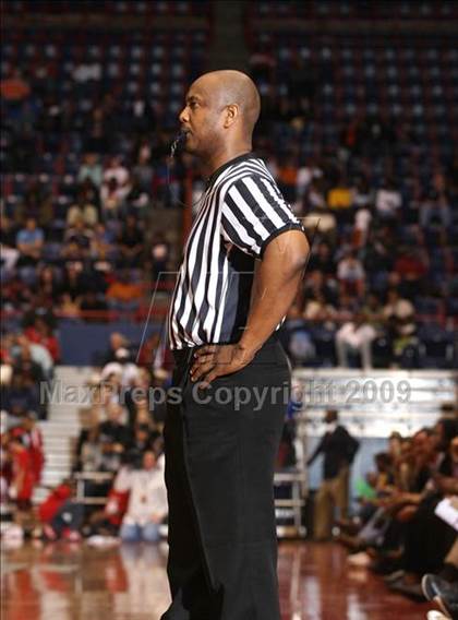 Thumbnail 1 in Cedar Hill vs Duncanville (Dallas Basketball Classic) photogallery.