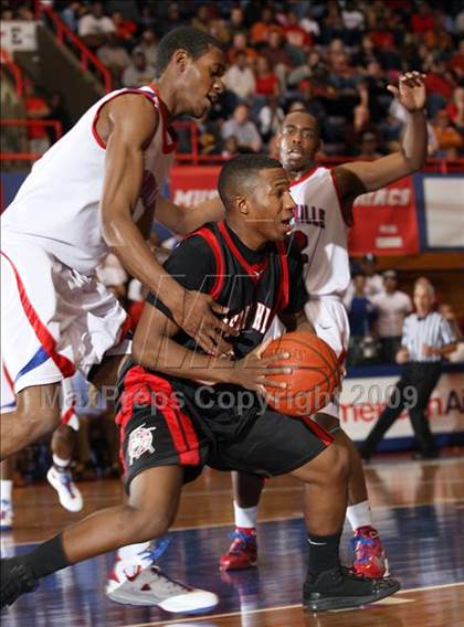 Thumbnail 1 in Cedar Hill vs Duncanville (Dallas Basketball Classic) photogallery.