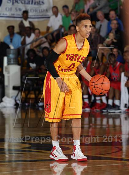 Thumbnail 2 in Milton vs. Yates (City of Palms Classic) photogallery.