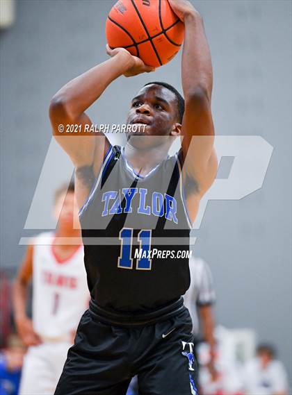 Thumbnail 2 in Katy Taylor @ Fort Bend Travis photogallery.