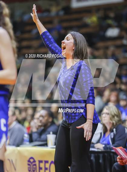Thumbnail 2 in Caruthers vs. Sierra Pacific (CIF Central Section Division 4 Championship) photogallery.