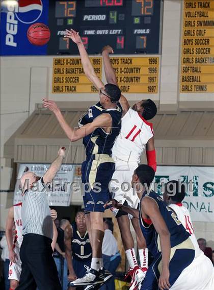 Thumbnail 1 in Mater Dei vs. Grace Prep (City of Palms Classic) photogallery.