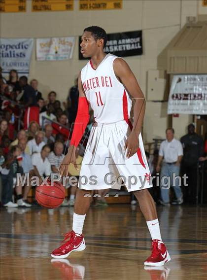 Thumbnail 1 in Mater Dei vs. Grace Prep (City of Palms Classic) photogallery.