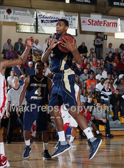 Thumbnail 1 in Mater Dei vs. Grace Prep (City of Palms Classic) photogallery.
