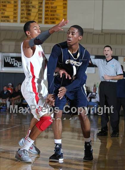 Thumbnail 2 in Mater Dei vs. Grace Prep (City of Palms Classic) photogallery.