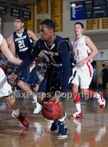 Thumbnail 2 in Mater Dei vs. Grace Prep (City of Palms Classic) photogallery.