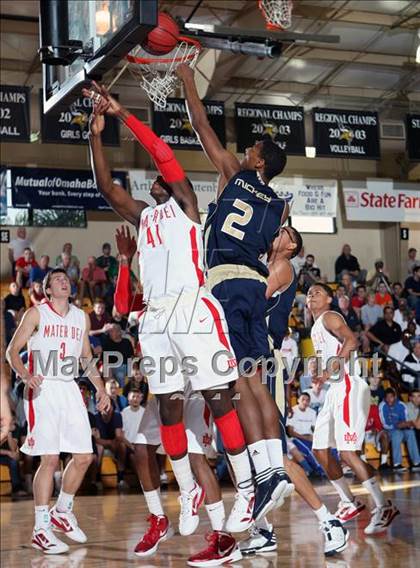 Thumbnail 3 in Mater Dei vs. Grace Prep (City of Palms Classic) photogallery.