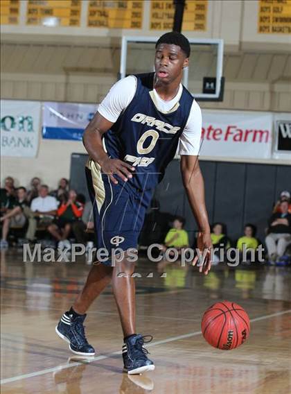 Thumbnail 3 in Mater Dei vs. Grace Prep (City of Palms Classic) photogallery.