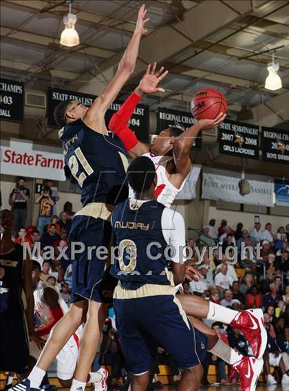 Thumbnail 2 in Mater Dei vs. Grace Prep (City of Palms Classic) photogallery.