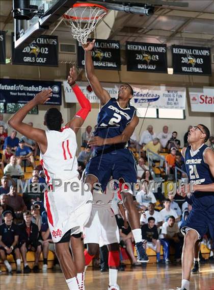 Thumbnail 2 in Mater Dei vs. Grace Prep (City of Palms Classic) photogallery.