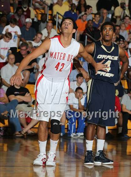Thumbnail 3 in Mater Dei vs. Grace Prep (City of Palms Classic) photogallery.