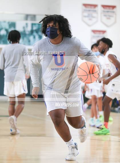 Thumbnail 2 in University vs St. Bernard (West  Side Tip off Classic) photogallery.