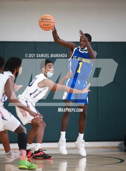 Thumbnail 1 in University vs St. Bernard (West  Side Tip off Classic) photogallery.