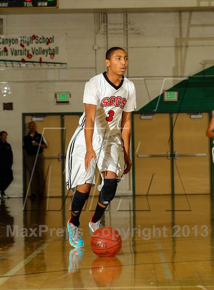 Thumbnail 2 in St. Genevieve vs. Santa Clarita Christian (Canyon Classic) photogallery.