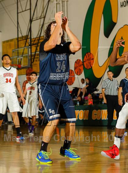Thumbnail 1 in St. Genevieve vs. Santa Clarita Christian (Canyon Classic) photogallery.