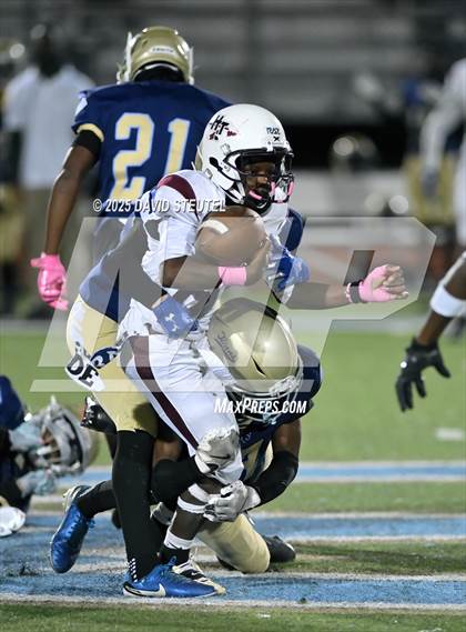 Thumbnail 2 in Johnson @ Burbank photogallery.