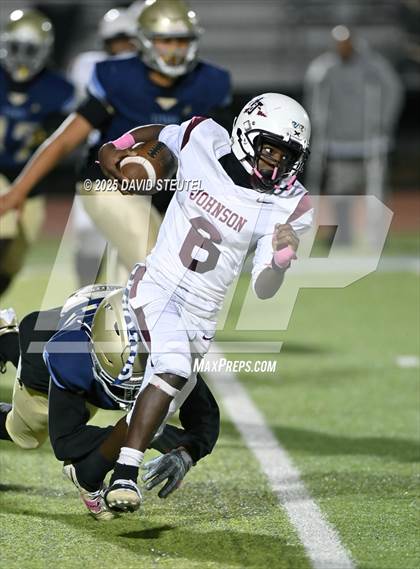 Thumbnail 2 in Johnson @ Burbank photogallery.