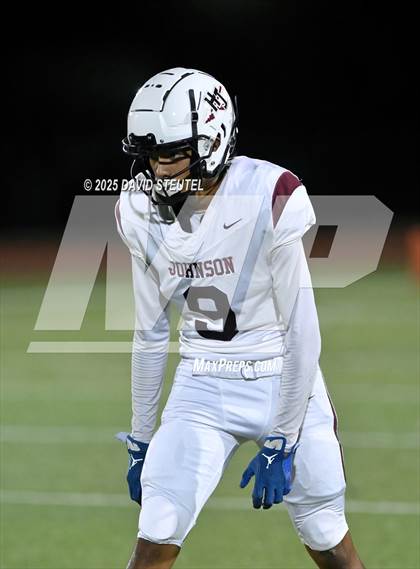 Thumbnail 3 in Johnson @ Burbank photogallery.