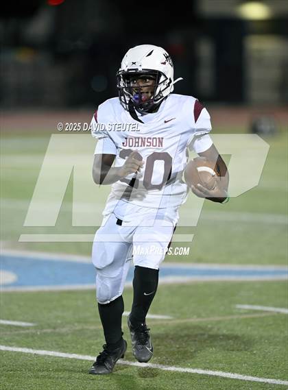 Thumbnail 3 in Johnson @ Burbank photogallery.