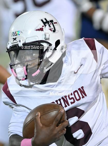 Thumbnail 1 in Johnson @ Burbank photogallery.