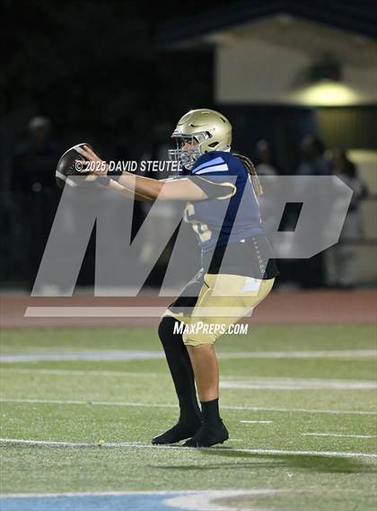 Thumbnail 2 in Johnson @ Burbank photogallery.